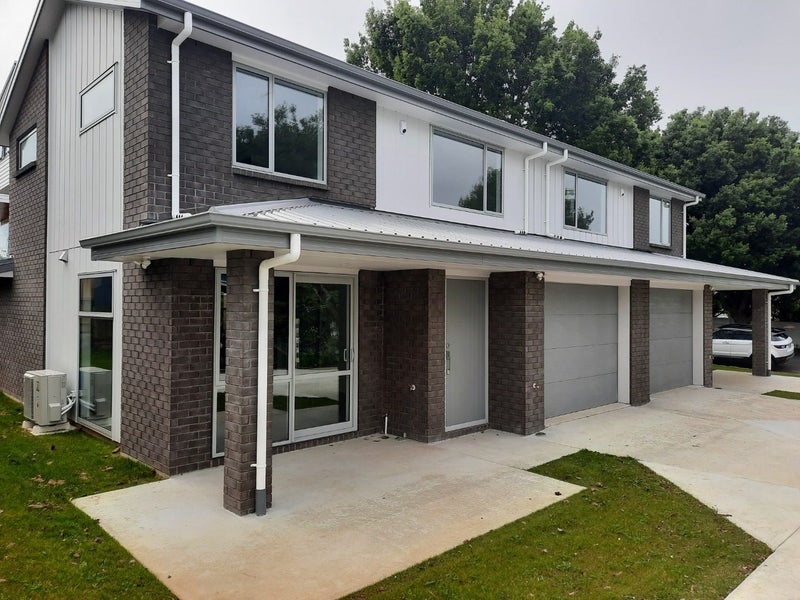 2/1 Acorn Street, Royal Oak, Auckland - Carousel 2