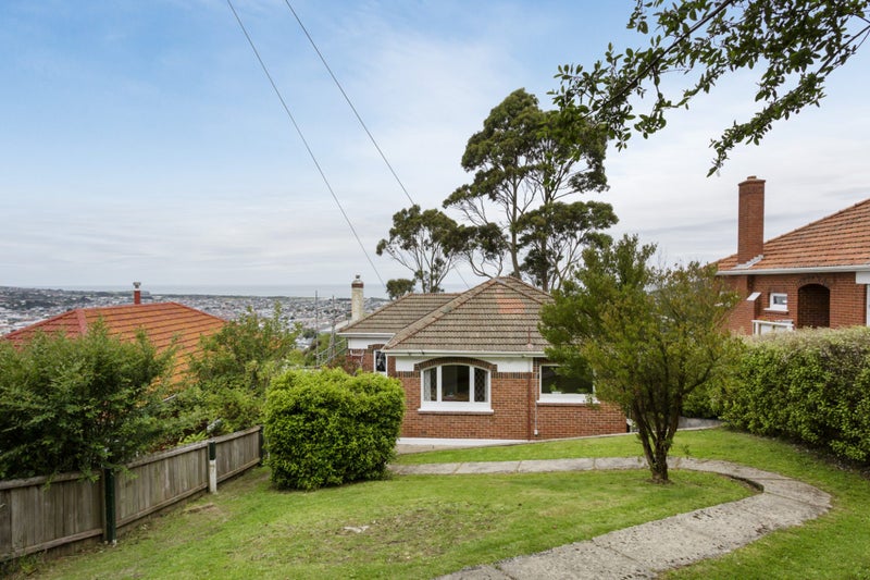 131 Forfar Street, Clyde Hill, Dunedin - Carousel 1