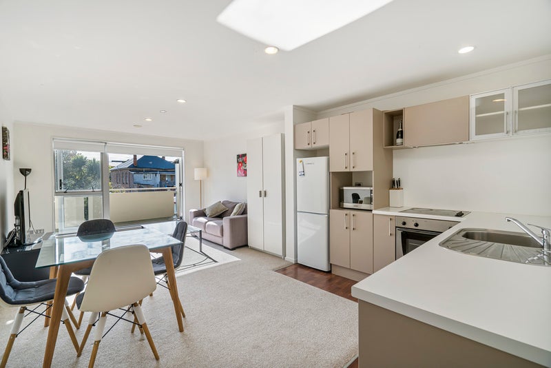 329/26 Morningside Drive, Morningside, Auckland - Carousel 2
