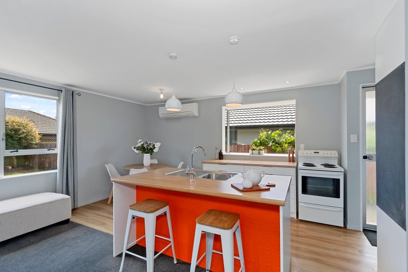 5 Sylvia Street, Parklands, Christchurch - Carousel 2