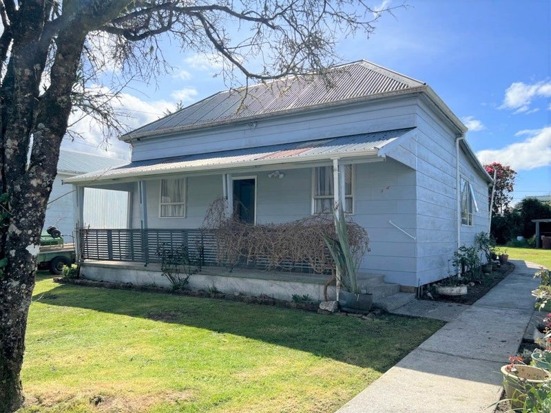 14 Edwyn Street, Blackball, Greymouth - Carousel 1