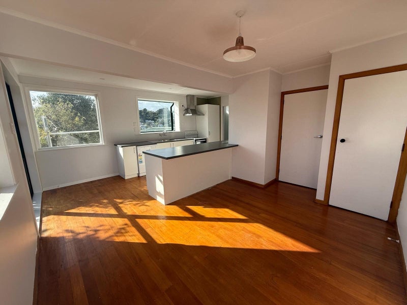 3 Passive Grove, Ascot Park, Porirua - Carousel 1