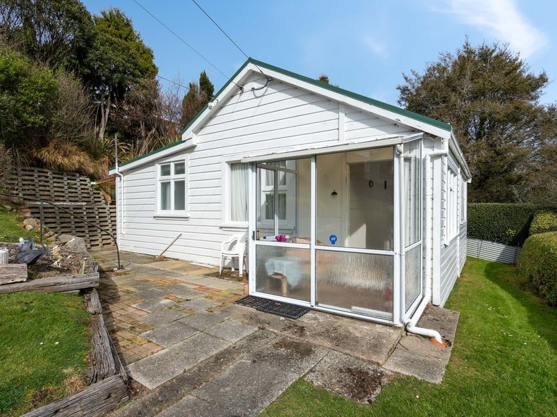 27 Hereford Street, Roslyn, Dunedin - Carousel 2