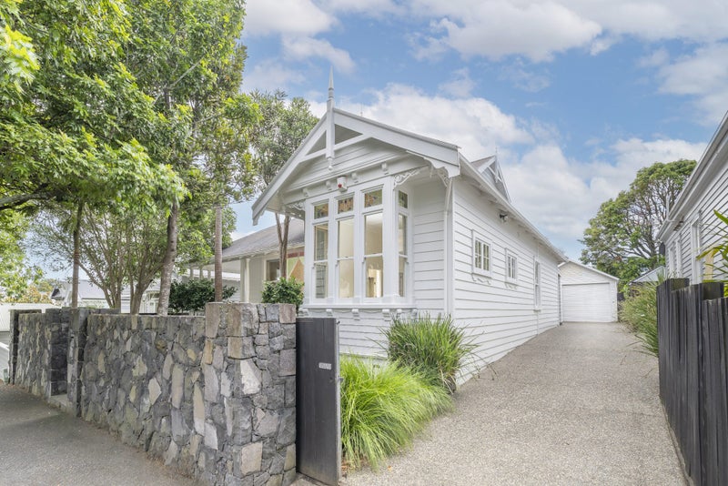33 Walters Road, Mount Eden, Auckland - Carousel 1