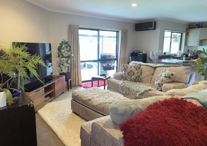 103 Barrington Drive, Huntington, Hamilton - Carousel 2