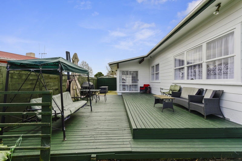 18 Thorpe Street, Fairview Downs, Hamilton - Carousel 2