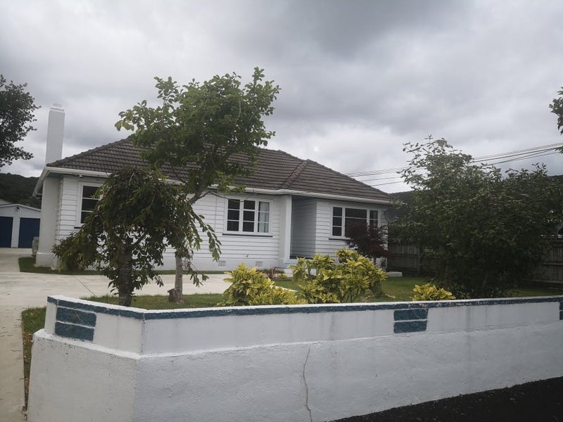 290 Fergusson Drive, Heretaunga, Upper Hutt - Carousel 1