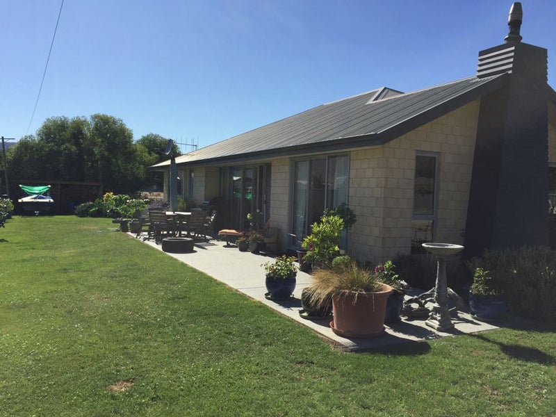 105 Main Road, Cromwell - Carousel 1