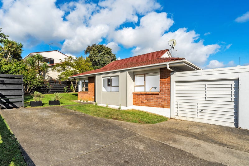 2/14 ABERFELDY AVE, Highland Park, Auckland - Carousel 1