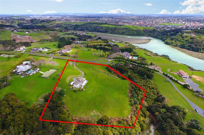 27 Tudor Park Drive, Howick - Carousel 2