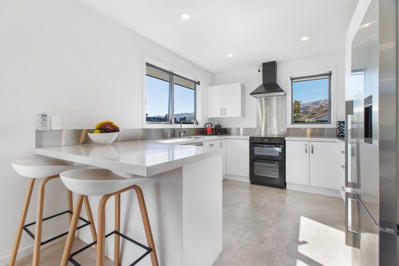 36 Perriam Place, Mount Pisa - Carousel 2