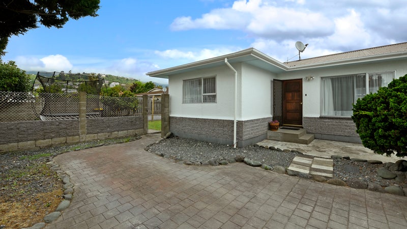 2/393 Main Road, Stoke, Nelson - Carousel 2