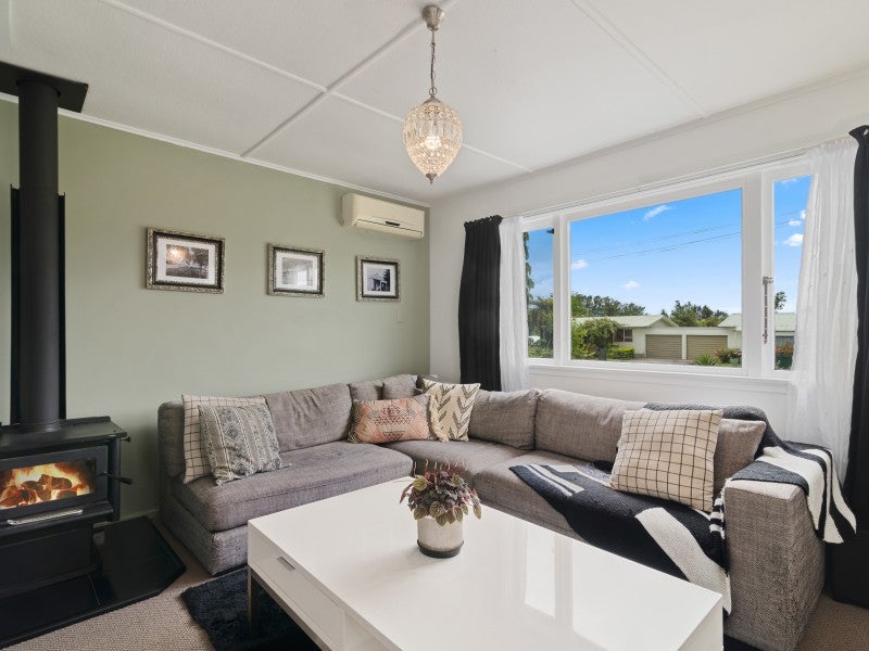 12 Hannah Road, Hannahs Bay, Rotorua - Carousel 2