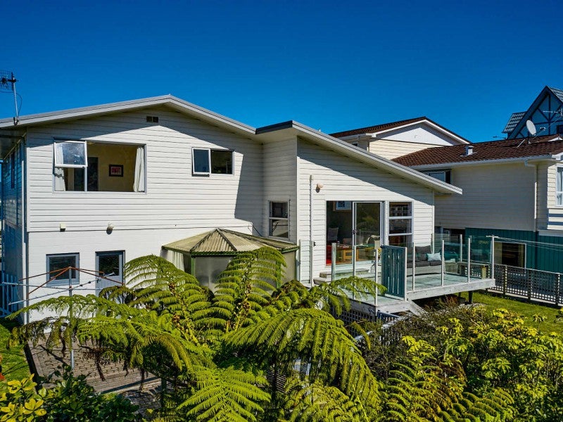5 Panorama Grove, Harbour View, Lower Hutt - Carousel 1