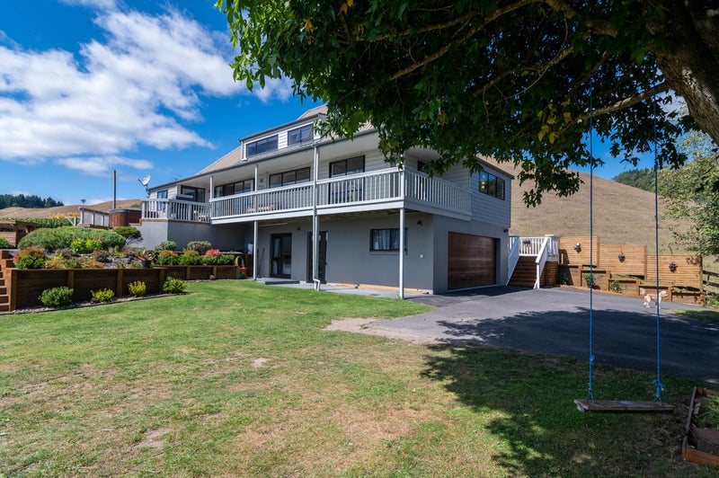 15 Janet Place, Lynmore, Rotorua - Carousel 1