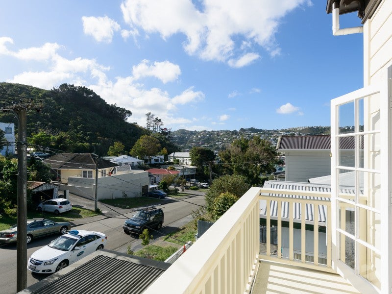39 Ribble Street, Island Bay, Wellington - Carousel 2