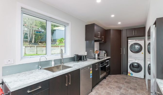 16 Bull Avenue, Wainuiomata, Lower Hutt - Carousel 2