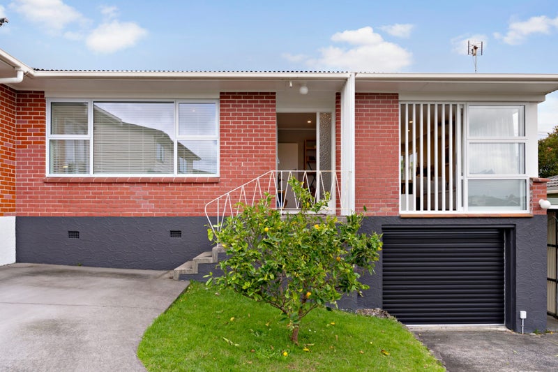 2/4B HART Road, Hauraki, North Shore City - Carousel 1