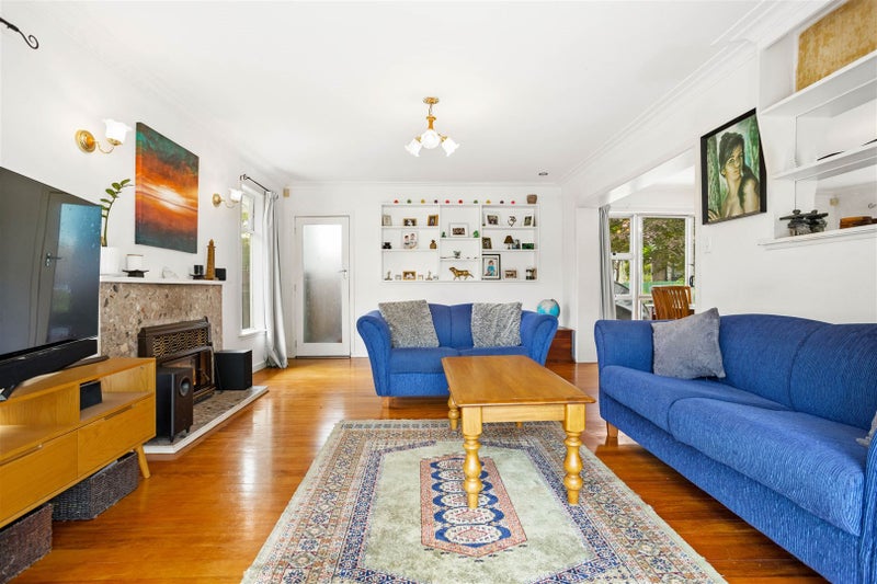 5 Kaurilands Road, Titirangi, Auckland - Carousel 2