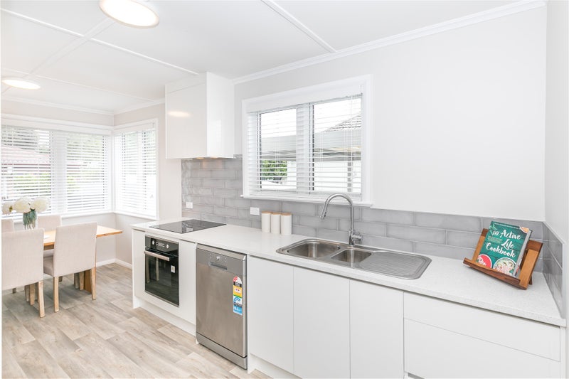 20 Pinfold Avenue, Hamilton East, Hamilton - Carousel 2