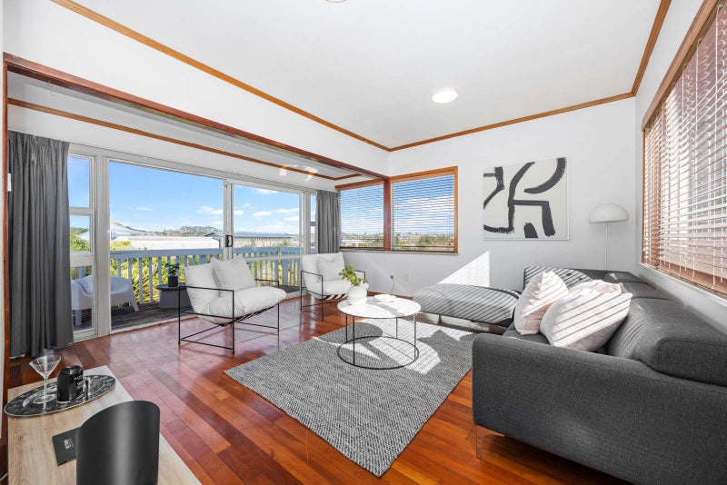 26 Sunny Brae Crescent, Westmere, Auckland - Carousel 2