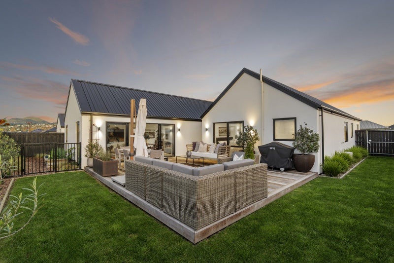 12 Dalness Crescent, Halswell, Christchurch - Carousel 2