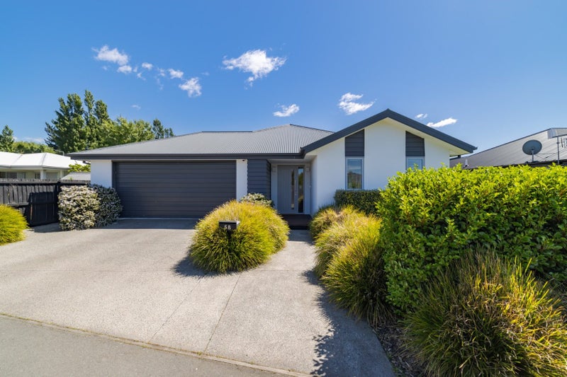 58 Bradwell Crescent, Halswell, Christchurch - Carousel 1