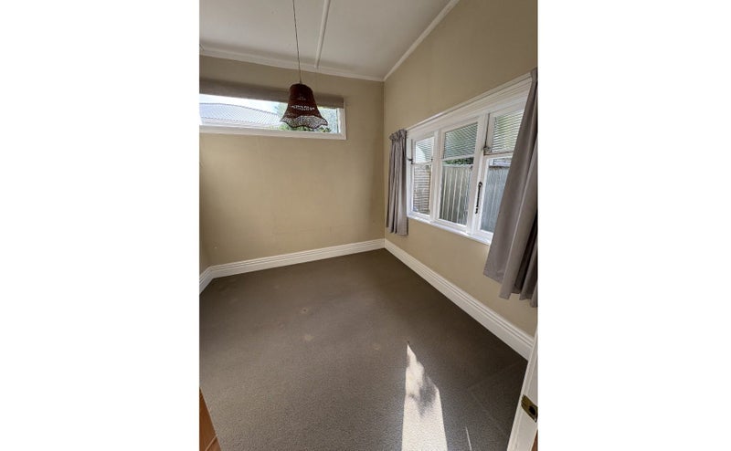 174 Hanson Street, Newtown, Wellington - Carousel 9