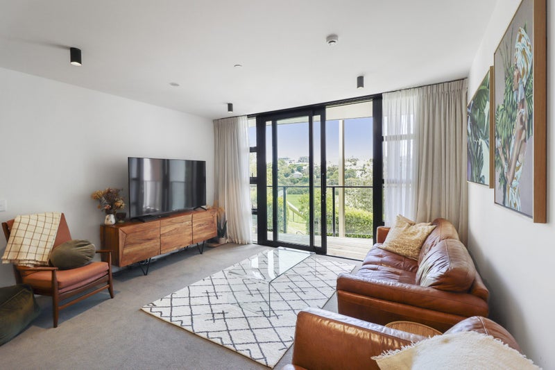 203/8 Kingsland Terrace, Kingsland, Auckland - Carousel 1