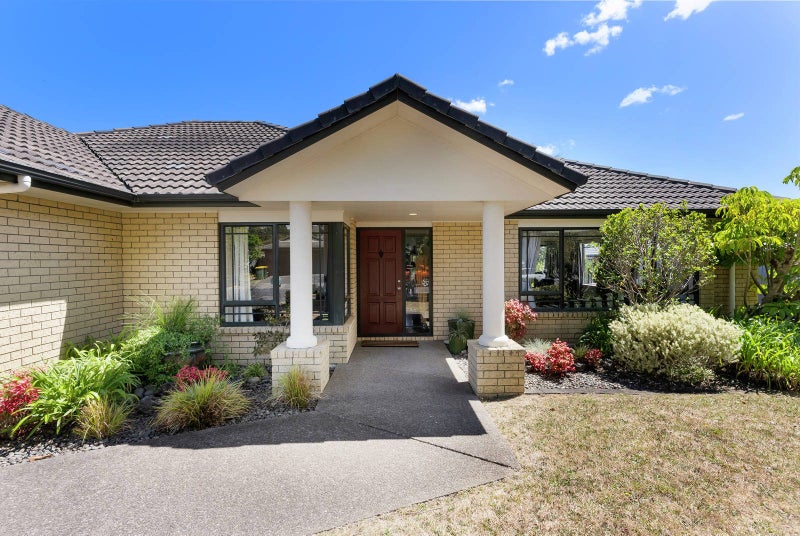 4 Mullagh Place, East Tamaki Heights, Auckland - Carousel 2