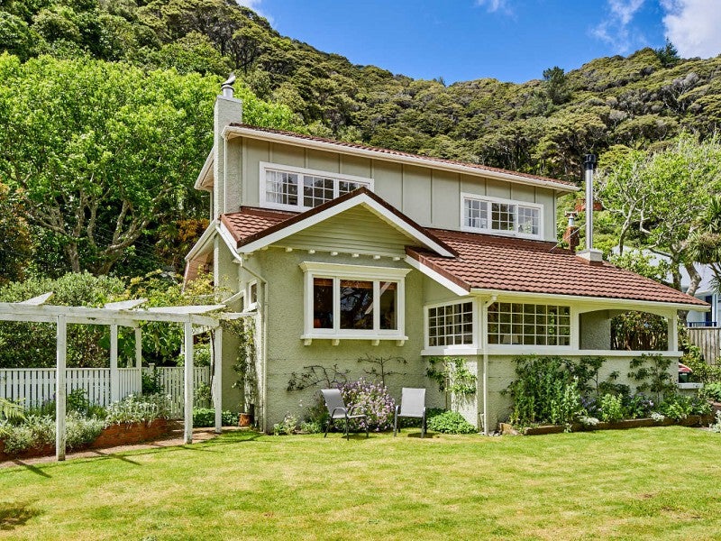 339 Muritai Road, Eastbourne, Lower Hutt - Carousel 1