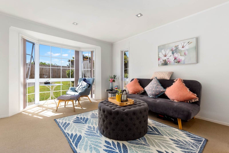 1/61 Aberfeldy Avenue, Highland Park, Auckland - Carousel 2