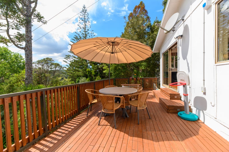 165 Laingholm Drive, Laingholm, Auckland - Carousel 2