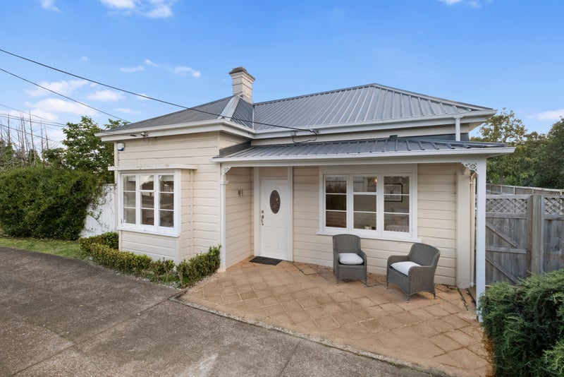 1/192 Queen Street, Northcote Point, Auckland - Carousel 1