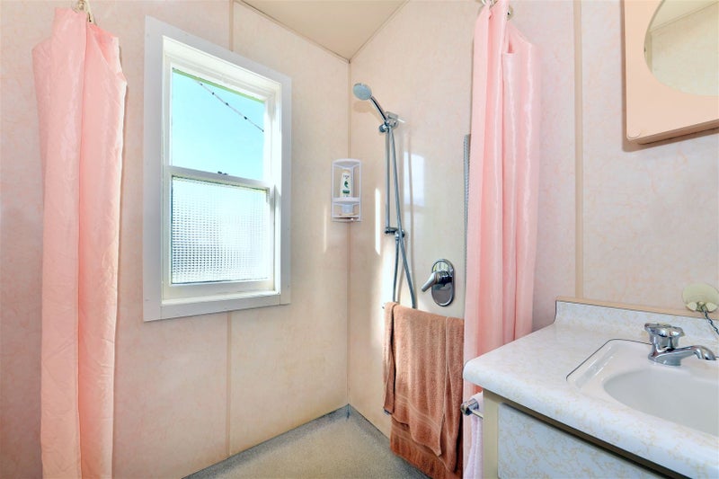 27 Mackenzie Avenue, Woolston, Christchurch - Carousel 19