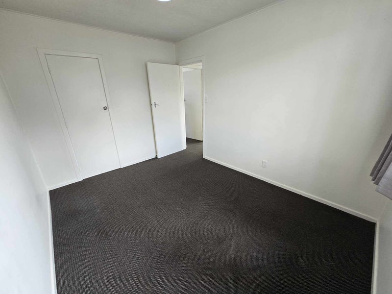 107b CLOUSTON PARK RD, CENTRAL, UPPER HUTT - Carousel 8