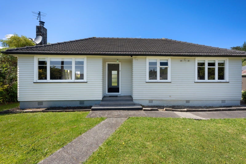 2 Kopara Grove, Stokes Valley, Lower Hutt - Carousel 1
