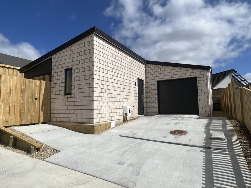 25 Crest Rise, Flagstaff, Hamilton - Carousel 2