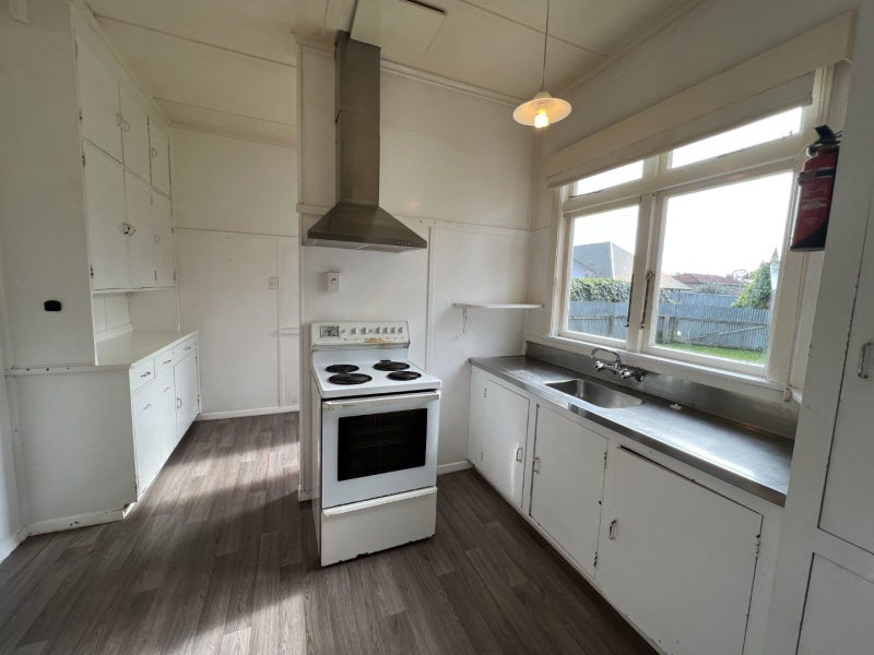 27 Jickell Street, Hokowhitu, Palmerston North - Carousel 2