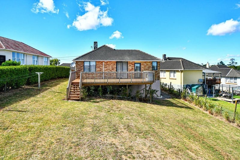 4 Kohekohe Street, MEREMERE, MERCER - Carousel 1