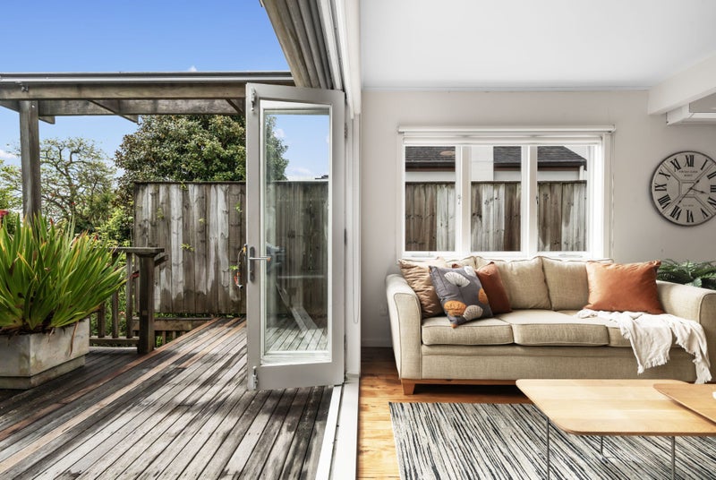 4/64 Comins Crescent, Mission Bay, Auckland - Carousel 1