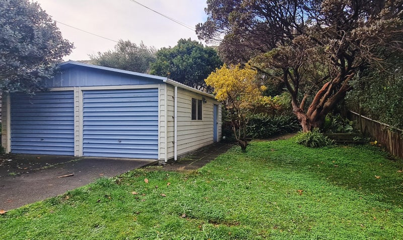 46 Wellington Road, Paekakariki - Carousel 22