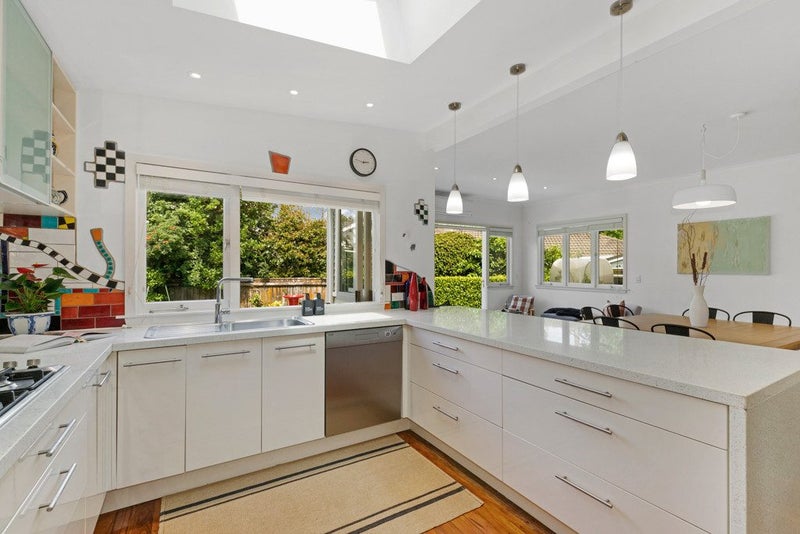 373 Point Chevalier Road, Point Chevalier, Auckland - Carousel 2