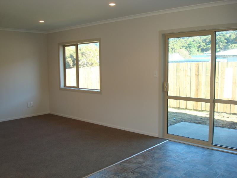 21 Sun Valley Grove, Wainuiomata, Lower Hutt - Carousel 3