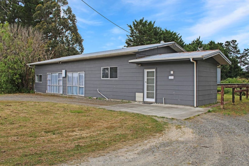 578 Kairanga Bunnythorpe Road, Newbury, Palmerston North - Carousel 1
