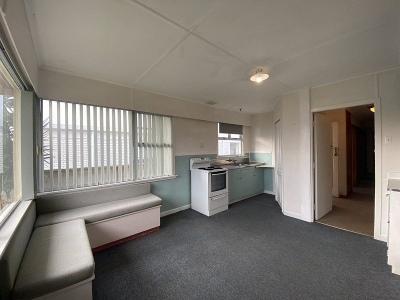 71 Buller Street, New Plymouth, New Plymouth - Carousel 2