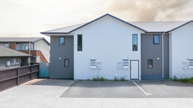 7/188 Ulster Street, Whitiora, Hamilton - Carousel 1