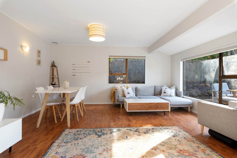 2/205 Lake Road, Belmont, Auckland - Carousel 2