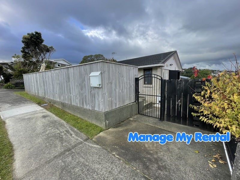 2A Laurel Grove, Maungaraki, Lower Hutt - Carousel 1