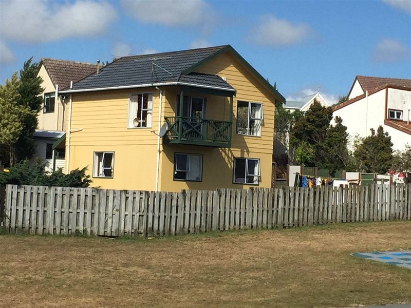 8A Bayou Lane, Churton Park, Wellington - Carousel 1
